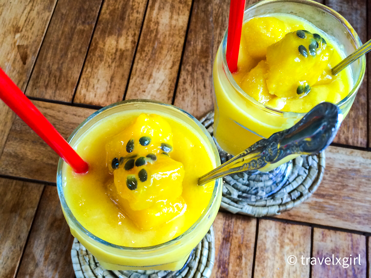 passion fruit smoothie, kabira farm, ishigaki, okinawa